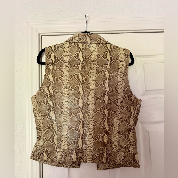 Vintage Snake Print Leather Vest - Picture 4 of 6